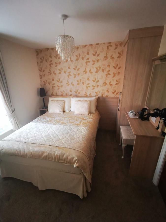 The Stafford Bed & Breakfast Blackpool Ngoại thất bức ảnh